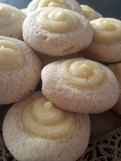 Una foto de Pepas de crema Pastelera