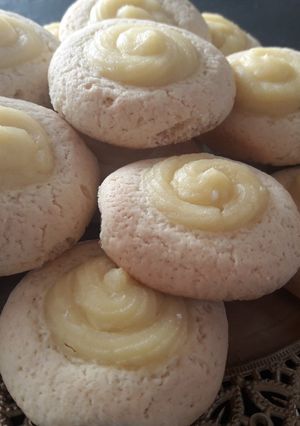 Una foto de Pepas de crema Pastelera