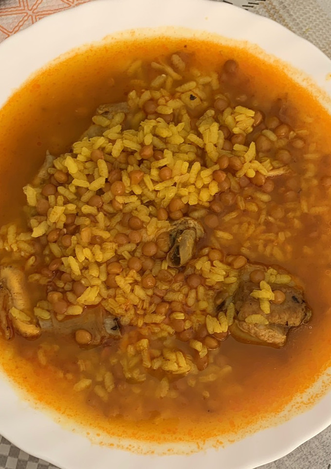 Una foto de Lentejas con arroz
