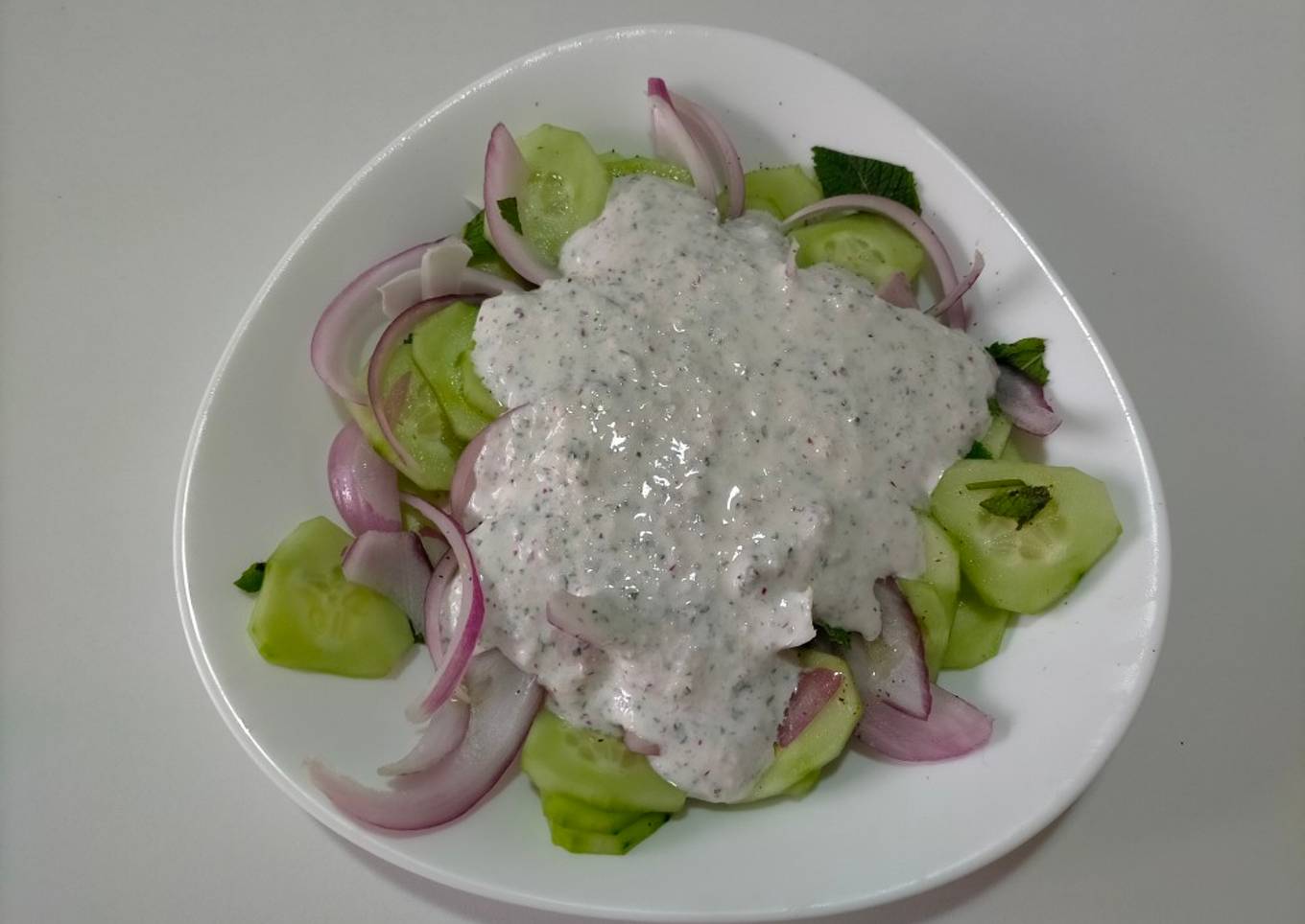 Ensalada de pepino y yogur