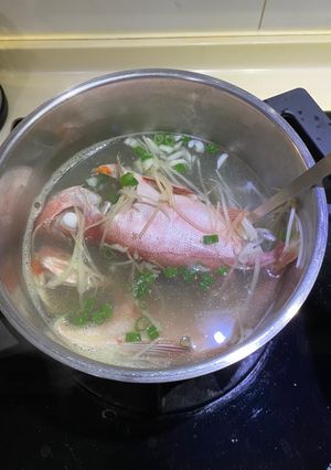 紅目鰱魚湯 的食譜成品照片