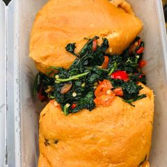 A picture of Title:moimoi and blanched vegetable.