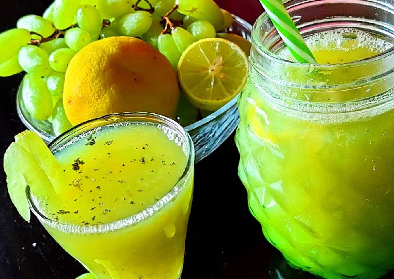 Grapes orange mojito