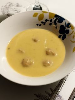 Zöldség krémleves, zabpelyhes húsgombóccal gluténmentesen recept fotója