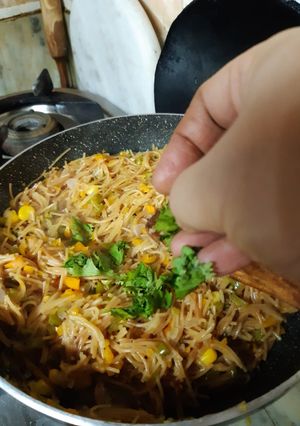 A picture of Vegetable Vermicelli upma.