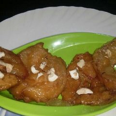 A picture of Apple jalebi.