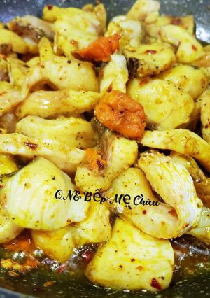 Hình của món Phi lê cá lóc kho nghệ.