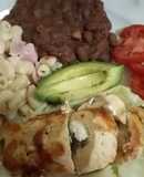 Pechuga rellena de hongos y queso