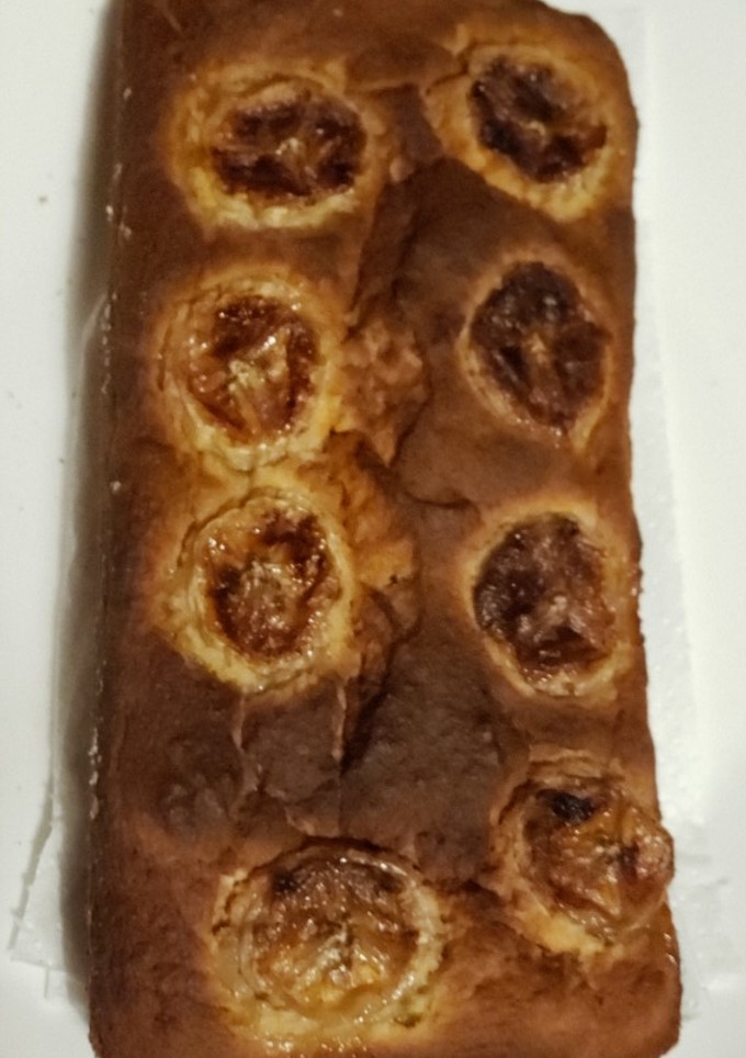 Una foto de Queque de plátano con harina de coco y avena