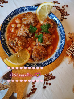صورة لوصفة مثوم مرق احمر 😋✨