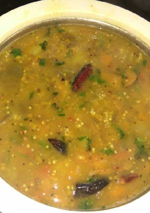 A picture of Moong Dalma.