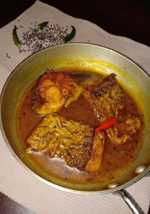 A picture of Fish curry.