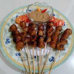 Cilok Ayam Cocol Bumbu Kacang রেসিপির প্রধান ছবি