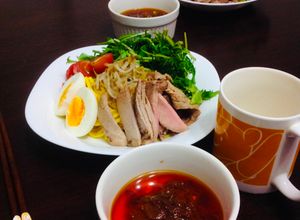 Una foto de Ramen mixto Frío estilo mongol Tanmen Nakamoto🇺🇾🇯🇵蒙古タンメン中本風混ぜそば
