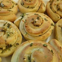 A picture of Garlic Scrolls.