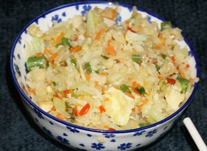 Una foto de ARROZ DE COLIFLOR SALTEADO. JON STYLE