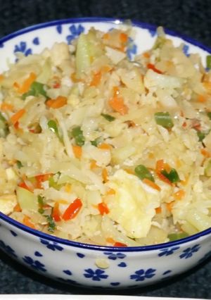 A picture of Stir-Fried Cauliflower Rice, Jon Style.
