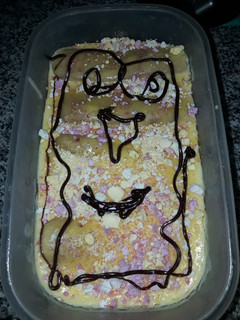 Una foto de Postre sencillo y rápido de vainilla, con vainillas húmedas