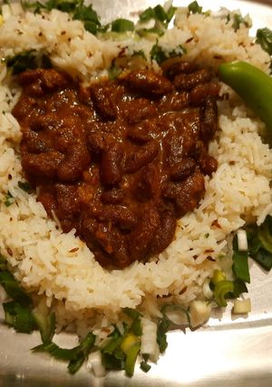 રાજમા ચાવલ (Rajma chawal Recipe in Gujarati) રેસીપી મુખ્ય ફોટો