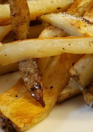 A picture of Simple Baked French fries.