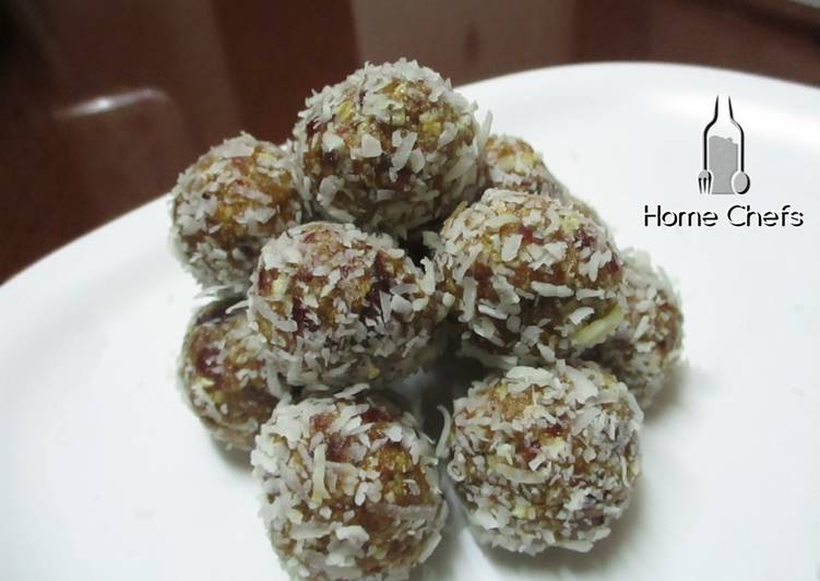Easiest Way to Prepare Quick Oatmeal and coconut energy bites