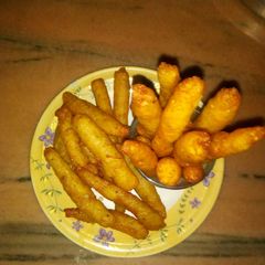 A picture of Poha sticks.