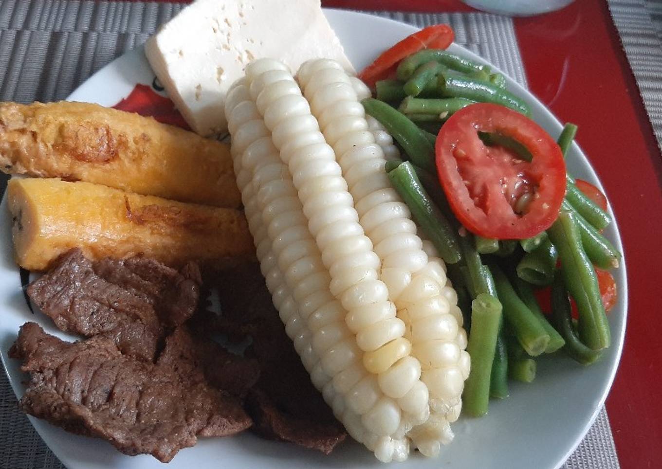 Almuerzo saludable multicolor