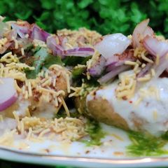 A picture of Dahi vada.