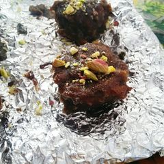 A picture of Chocolaty coconut bites.