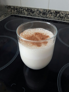 Una foto de Batido de plátano y yogur