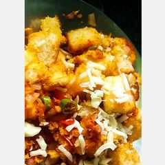 A picture of Cheese masala fried bread.