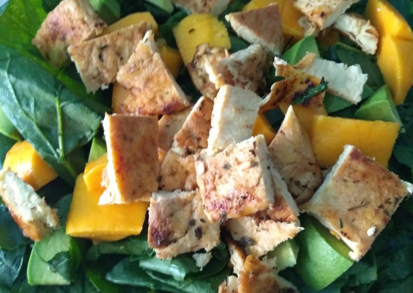 Ensalada de aguacate y mango