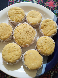 Una foto de Alfajores de fécula de mandioca