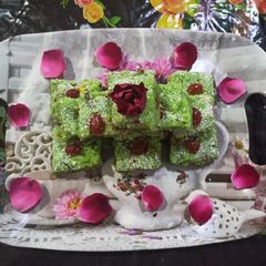 A picture of Paan gulkand burfi.