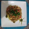 Pasta con marisco y vegetales