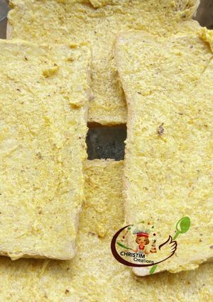 A picture of Tumeric buttered bread.