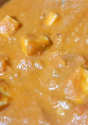 A picture of Paneer butter masala.
