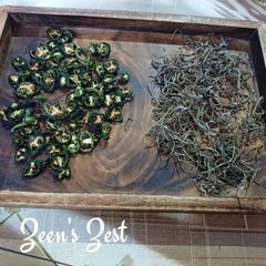 Shade Dried Fresh Mixed Herbs A picture of Shade Dried Fresh Mixed Herbs.