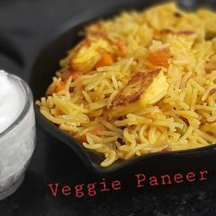 A picture of Veggie Paneer Pulao.