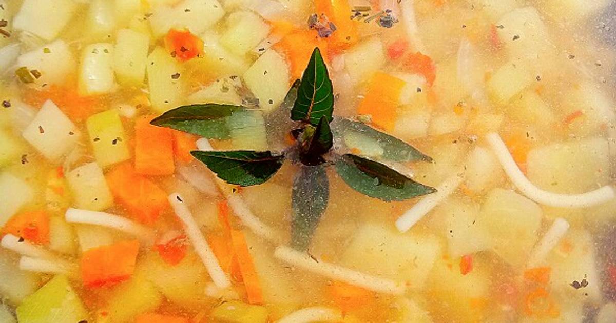 Суп из кабачков минестроне