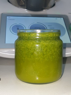 Una foto de Majado de ajo y perejil en Thermomix