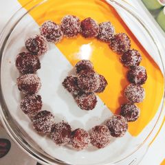 A picture of Cakecoco balls.