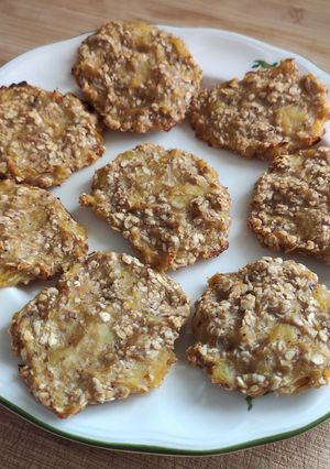 Una foto de Galletas de manzana, plátano y avena