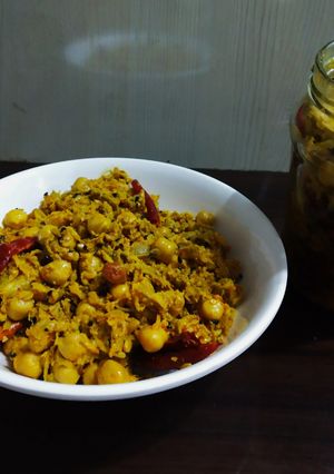 A picture of Chickpeas pickle.