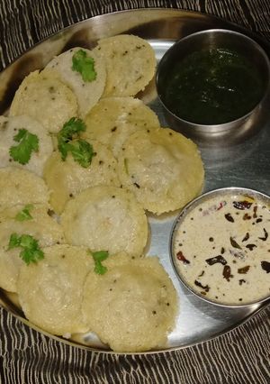 तड़का इडली (Tadka Idli recipe in hindi) रेसिपी मुख्य फोटो