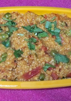 A picture of Daliya Upma (millet).