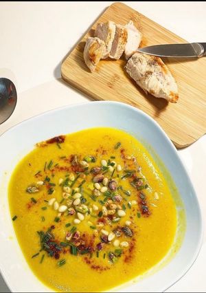 Une photo de Velouté courge curry et coco