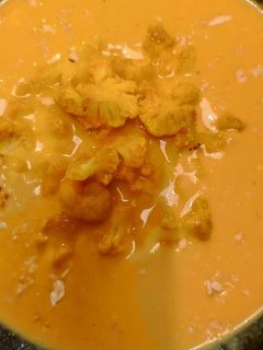Una foto de Sopa de coliflor al curry