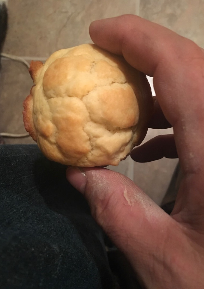 A picture of Date muffins.