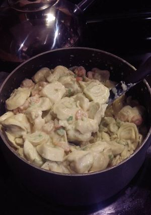 A picture of Chicken Tortellini with Shrimp in Avocado Alfredo Cream Sauce.